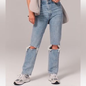 Abercrombie & Fitch Ultra High Rise 90s Straight Jean
